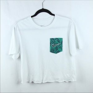 Nike cropped tee
